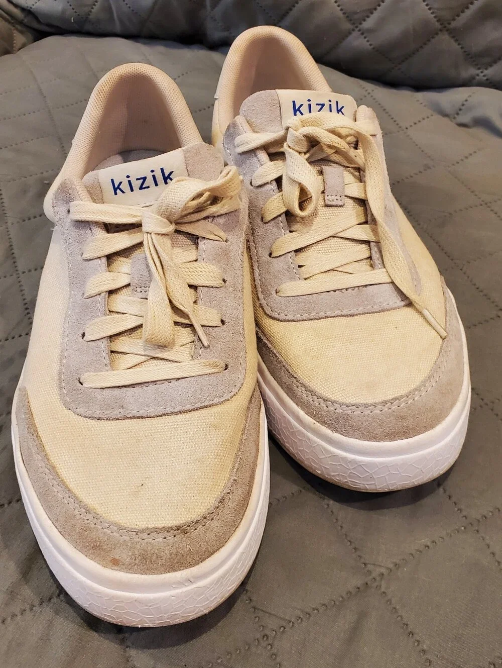 Kizik Casual Unisex Beige Lace-Up Sneakers Sz Mens 8.5 / Womens 10